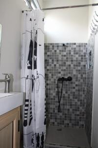 Maison du Lagon Retreat