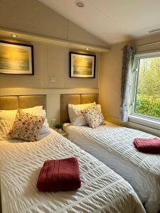 HARRIES LODGE QUAY WEST milkwood way