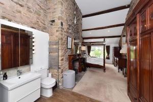 Derbyshire Country House