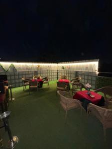 GREAT PYRAMIDS inn