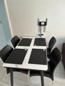 Apartamento térreo no Morro Branco Marina II