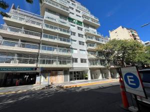 Studio con amenities zona Hospital Italiamo 42