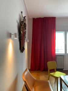 Arghezi 4 Rooms Vintage Luxury Apartment