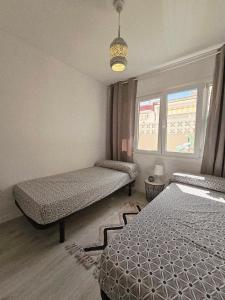 Apartamento Jardines de Babilonia! WIFI! PLAYA! PORT AVENTURA!