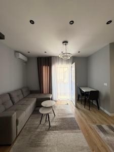 Modern Apartment near Center