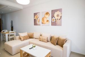 Sea & Pool View Resort Apartment, Asilah Marina Golf, Family Friendly