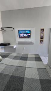 Residencial Éden - Apto 10 Ar Frio e Quente