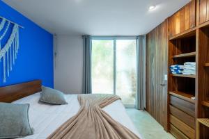 Private Jungle Villa with Full Kitchen & Pool Access