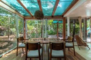 Private Jungle Villa with Full Kitchen & Pool Access