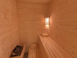 Luxury chalet with sauna in the forest near Durbuy
