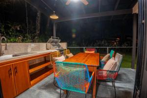 Private Luxury Villa in La Fortuna w Jacuzzi & Pool