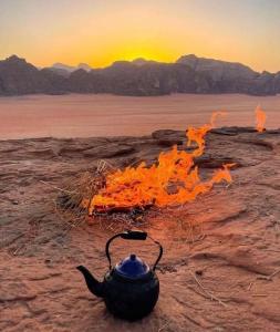 Wadi Rum Desert Camp Budget Stay Backpackers Authentic Experience