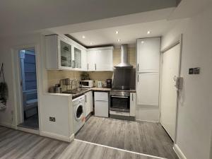 2- bedroom aparment - sleeps 6 - in central London