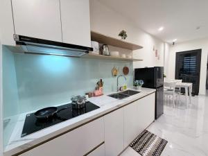 Premium Studio Retreat