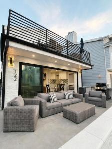 Gorgeous Modern Oasis with Huge Front Patio home