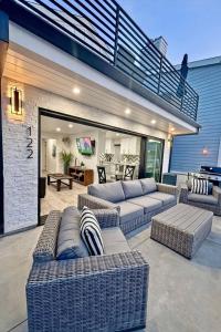 Gorgeous Modern Oasis with Huge Front Patio home