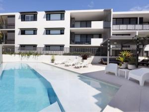 Spacious Family Stay Near Coolum Beach