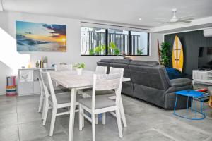 Spacious Family Stay Near Coolum Beach