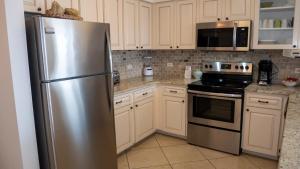 Terrace at Pelican Beach 0507 condo