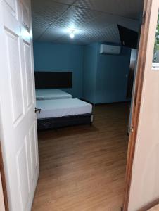 Casa de huéspedes noche de luna