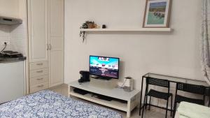 Cozy Studio Apartment Close to Melun and Vaux-le-Penil
