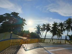Sunny Shine Beach Resort