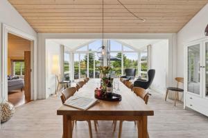 Sunny Fjord Cottage By Ringkøbing Fjord