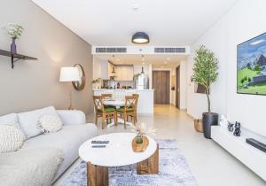 HomesGetaway Spacious 2BR Apartment in Al Wasl 1 Residences