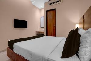 Super Townhouse MIDC Andheri Formerly Royal international