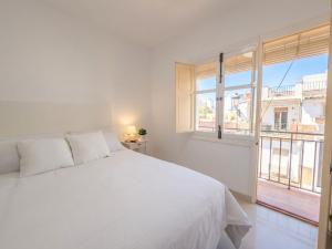 Casa Chica - Large Townhouse in Nerja Centro with Private Rooftop