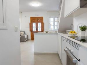 Casa Chica - Large Townhouse in Nerja Centro with Private Rooftop