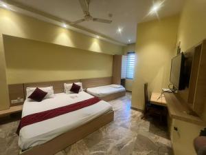 Hotel Joy Premium - Karol Bagh
