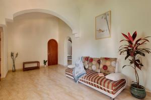 Casa Arpora by Hottley - 5BHK Pvt Pool Villa