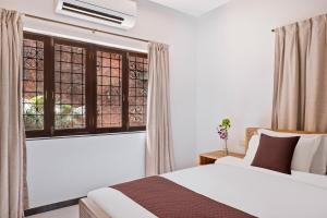 Casa Gulmohar 7BHK by Hottley