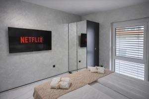 DINLUX Luxury Apartment