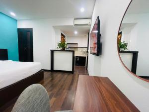 Emily Beach Hotel & Apartment