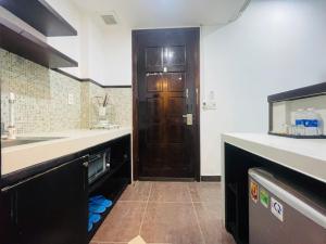 Emily Beach Hotel & Apartment