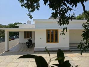 Abarna Holidays Villa