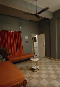 Casa pinto Valencia and The Second Storey