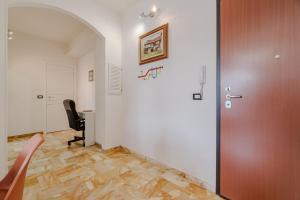 GuestHost - Cozy Flat near Bengasi Metro Station