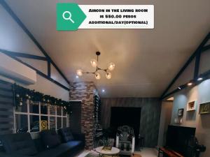 Lax Uno 2 bedroom home with Parking, Wi-Fi, NetFlix and Airconditioned Rooms and Shower Heater