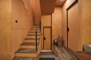 Redbrick Villa By The Feelas