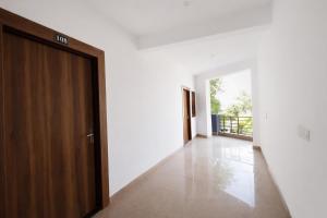FabHotel Sky Sector 76