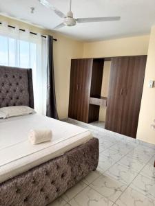 Homes by Ava, Cozy 3BDR Apartment in Shanzu, Walk to the beach