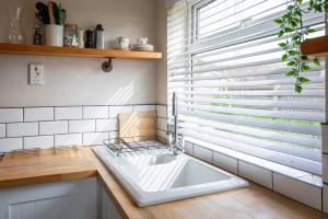 Barley Break - Beach Cottage