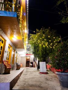 The Mehfil - Cafe and Stay