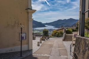 Luxury 3BR with Lake View just 15min Lugano