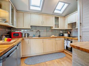 2 Bed in Brecon oc-bn140