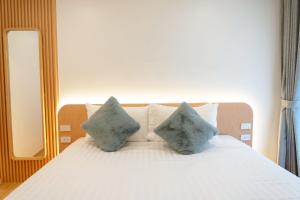 NEW Cozy Luxury King Bed Fast WiFi Ekkamai BTS