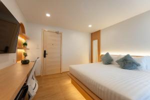 NEW Cozy Luxury King Bed Fast WiFi Ekkamai BTS